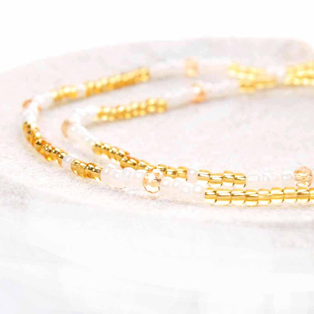 Champagne and Pearls Beaded Ankle Bracelet - Handmade Artisan Jewelry - close up - Cana Capri