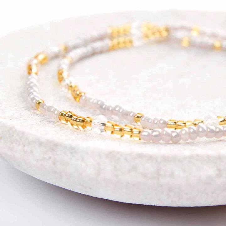 EarlGreyTeaBeadedAnkleBracelet-HandmadeArtisanJewelry-CloseUp-CanaCapri