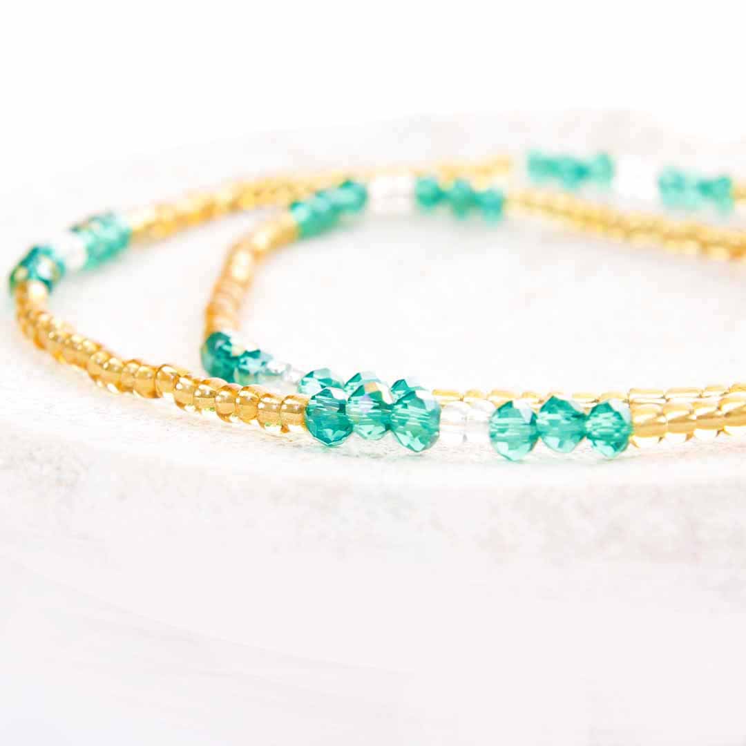 Emerald Sun Beaded Ankle Bracelet - Handmade Artisan Jewelry - Close UP - Cana Capri
