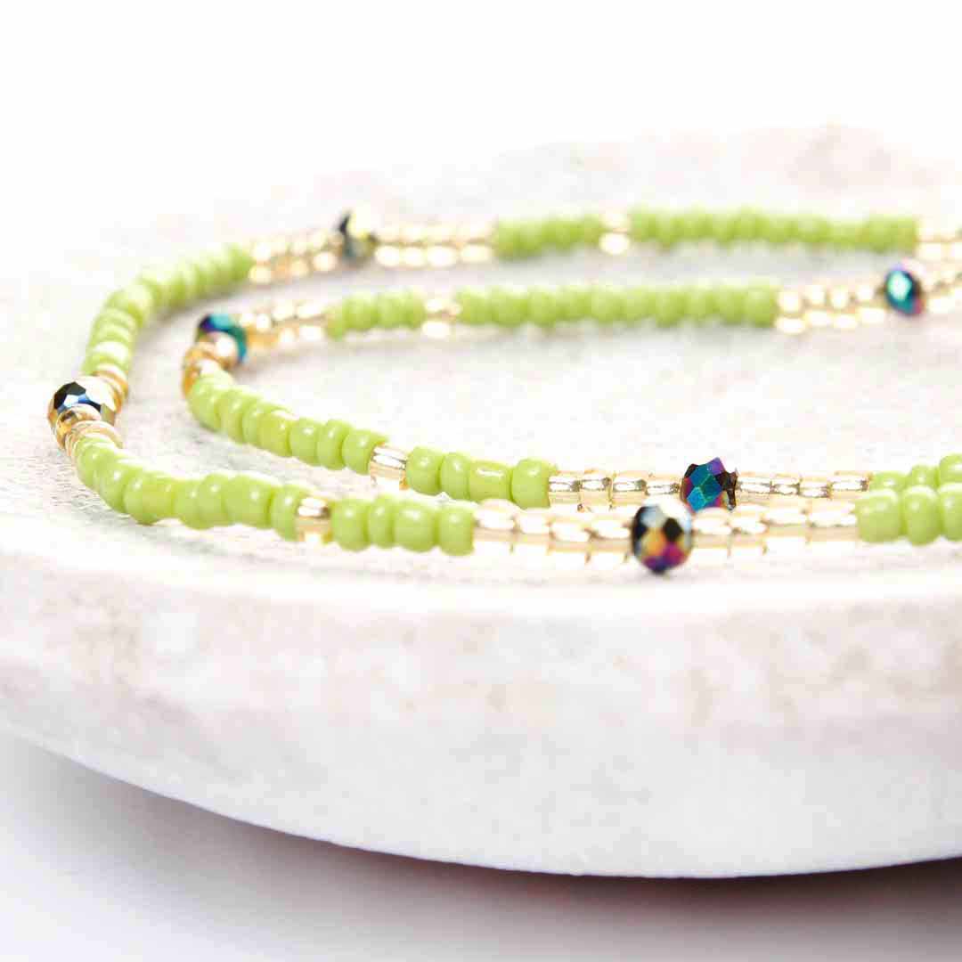 Lime and Sunshine Champagne Gold Beaded Ankle Bracelet - Handmade Artisan Jewelry - Close Up - Cana Capri