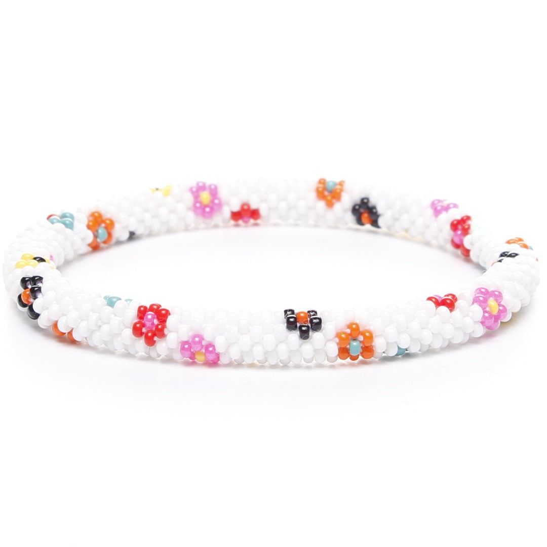 Matte White Daisy Garden Beaded Bracelet