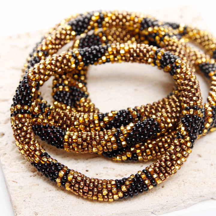Midnight Gold Bracelet - Handmade Seed Bead Jewelry - Close Up