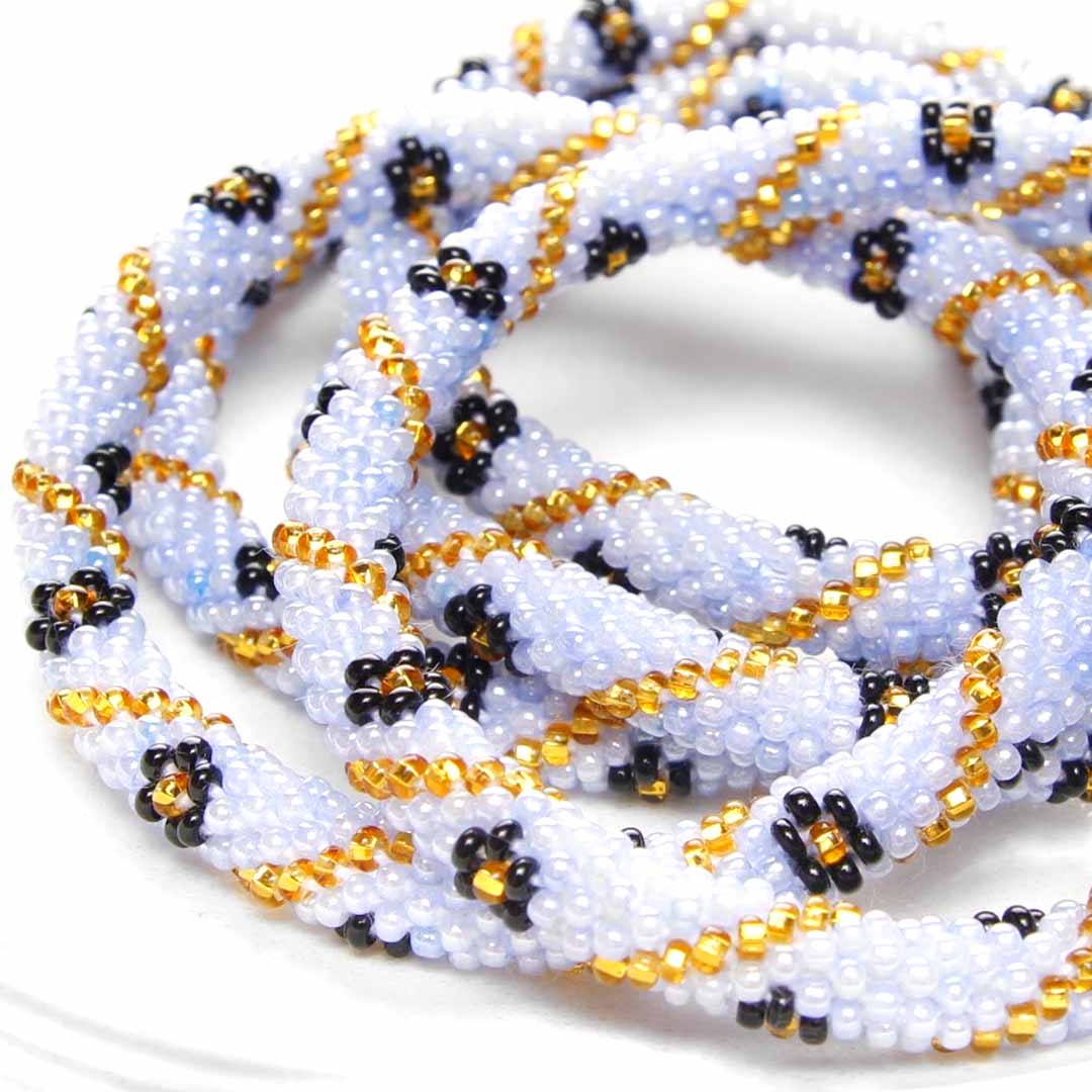 Periwinkle Daisy Twist - 7"