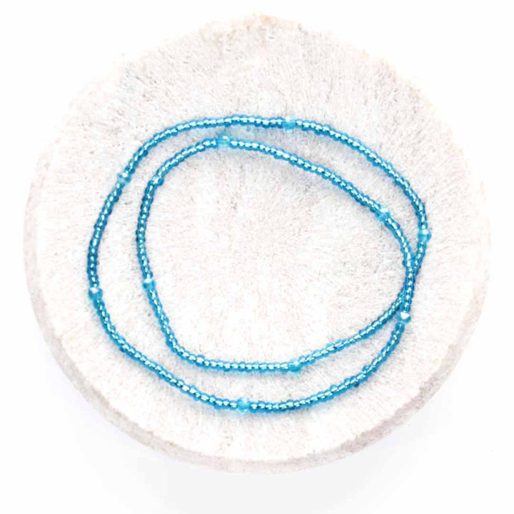 Turquoise Surf Beaded Ankle Bracelet - Handmade Artisan Jewelry - Top View - Cana Capri