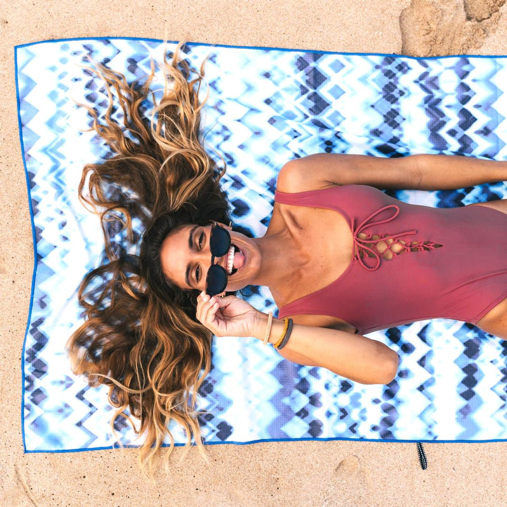Tie Dye Waves Beach Towel - Cana Capri